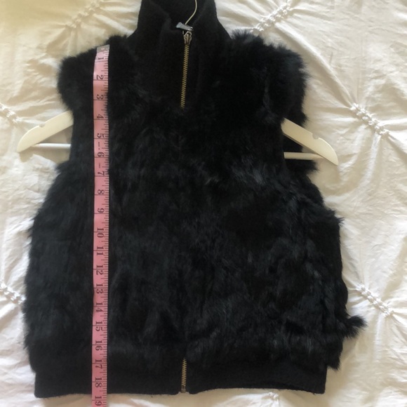 Girls Fur Front Zip Vest - Picture 7 of 7